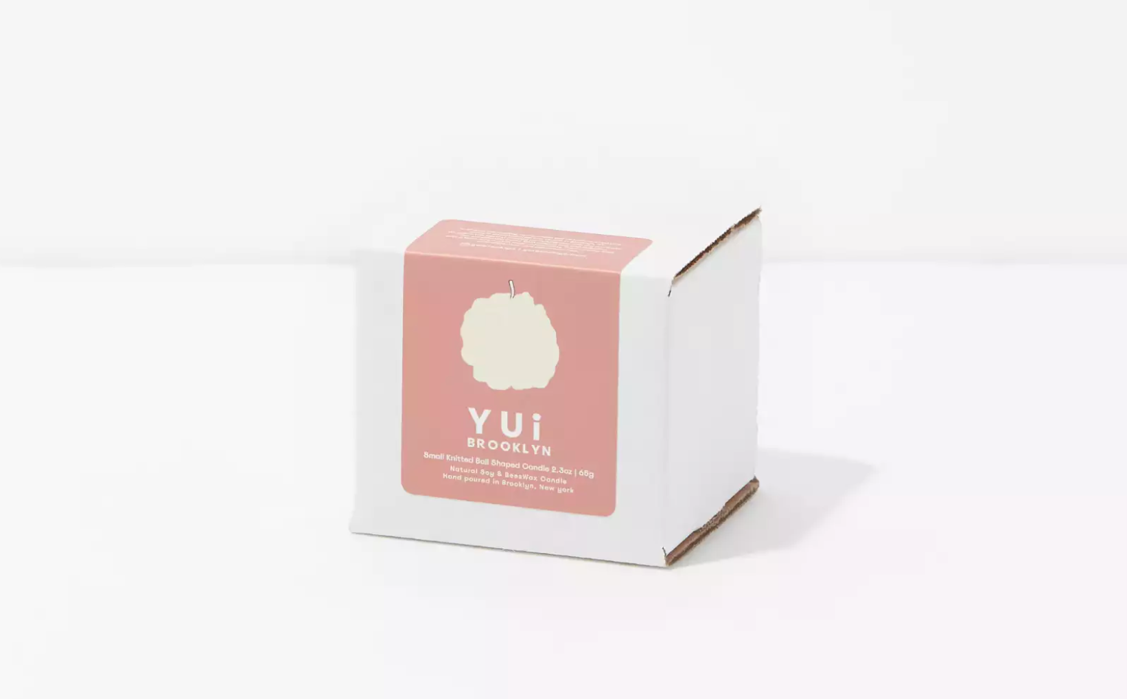 Yui Brooklyn Knit Ball Candle