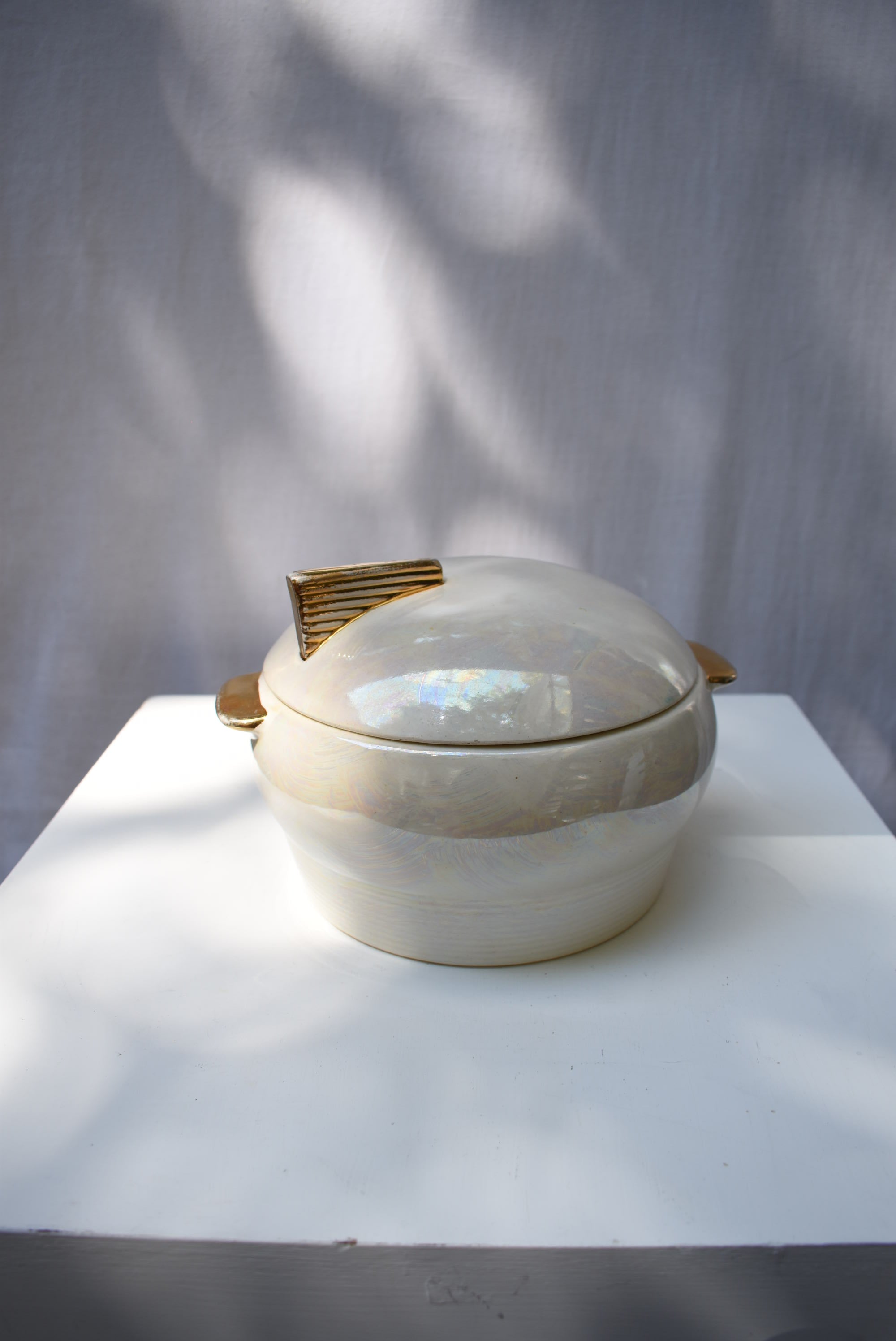 Gold Detailed Food Warmer